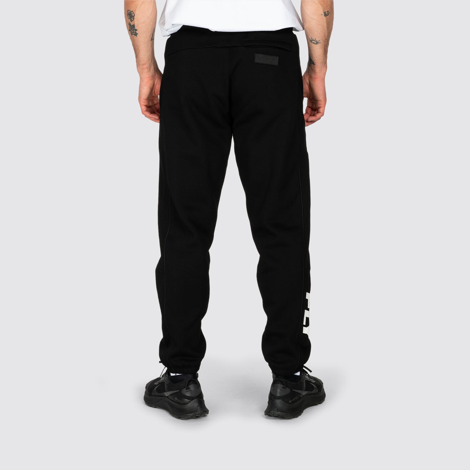 Undisputed Relaxed Fit Joggers (8244016349436)